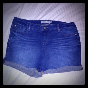 Torrid Jean shorts size 18